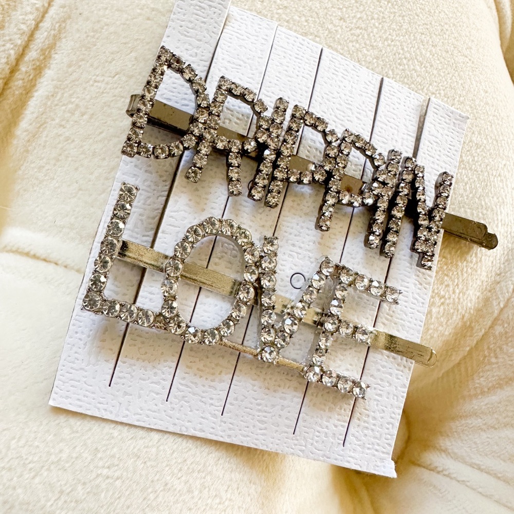 Drippin and Love rhinestone hair clips NWT silver